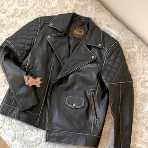 NWT never worn beautiful leather jacket